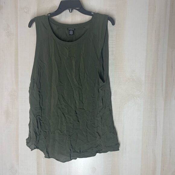 Torrid dark green tank top, size 2‎ - Picture 2 of 13